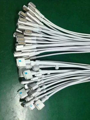 蘋果筆記本電腦電源線適配器原裝配件圖片及供應(yīng)商介紹